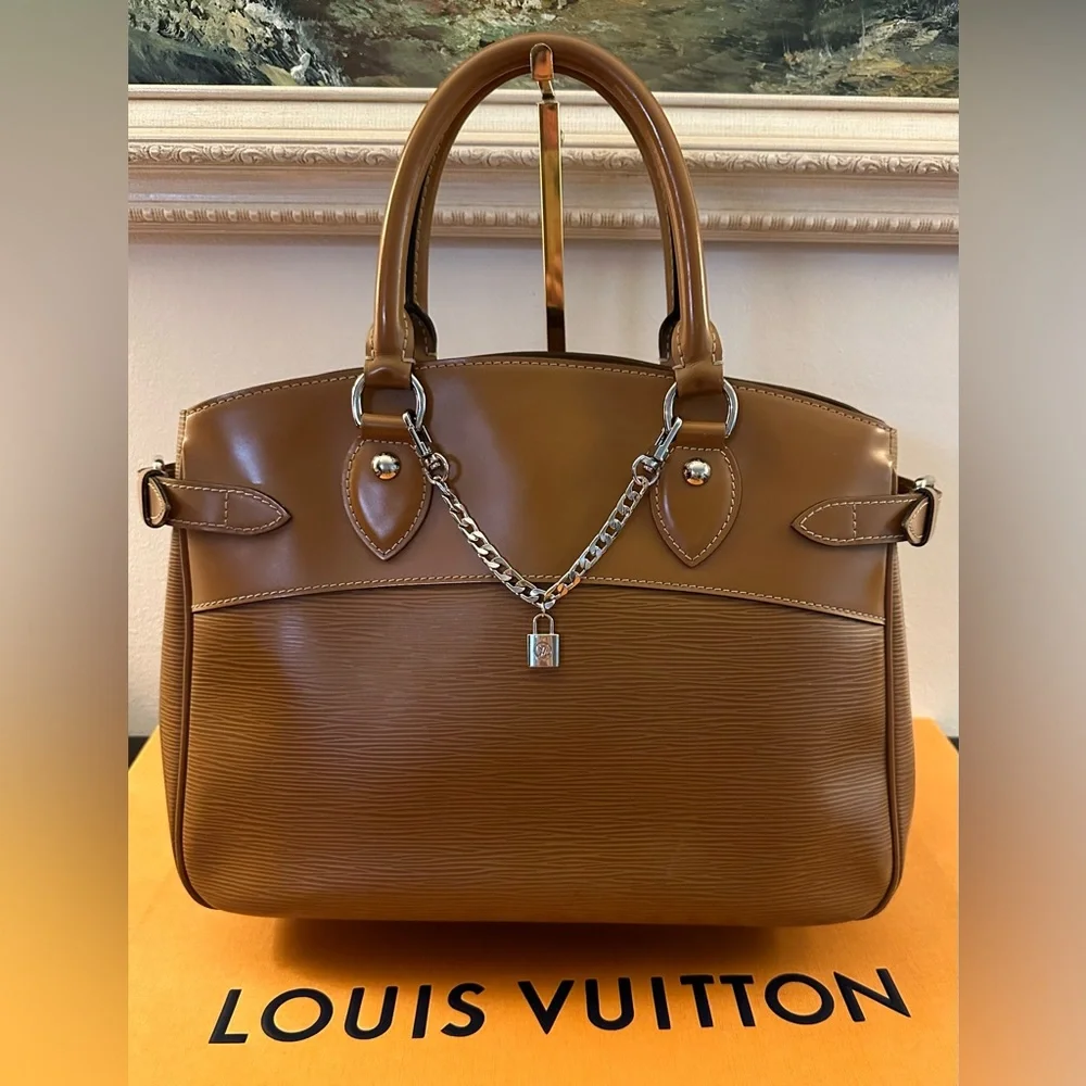 Louis Vuitton Tan Leather Satchel - Picture 5 of 16